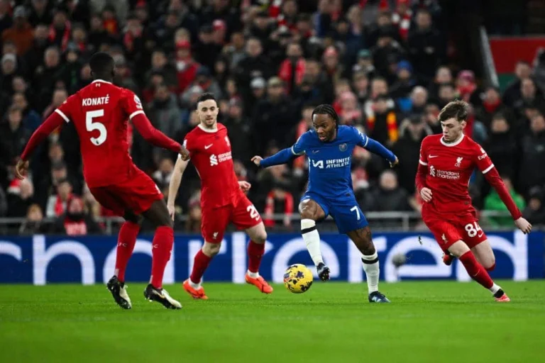Piala Liga Inggris Memanas: Liverpool Singkirkan Chelsea, Arsenal Dipermalukan Fleetwood Town