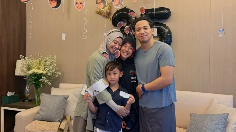 Poppy Bunga Ulang Tahun ke-35 Terharu Suami Tetap Beri Kejutan Setelah 14 Tahun Pernikahan