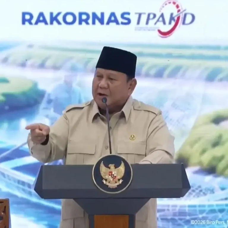 Prabowo Tanggapi Isyarat Teddy untuk Akhiri Pidato di Jakarta, Momen 40 Menit di Rakornas TPKAD 2026