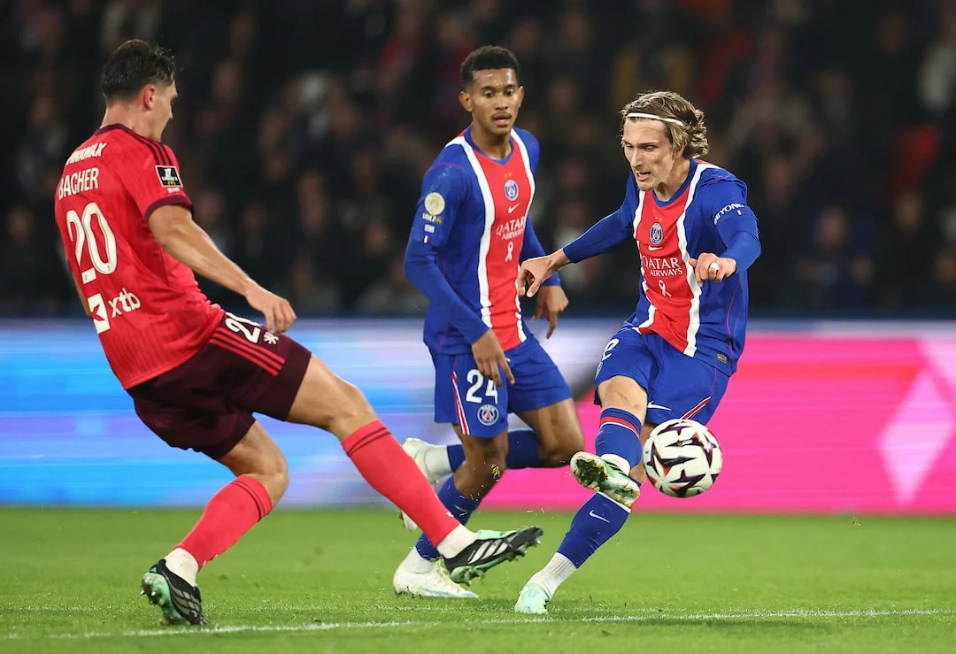 PSG vs OL: Mayulu dan Godts Jadi Pahlawan, Les Parisiens Kembali Puncaki Ligue 1