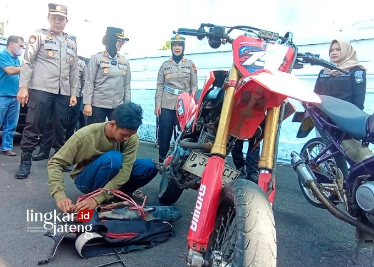 Razia Malam Minggu di Pekalongan: 13 Motor Knalpot Brong Kena Tilang, Pelanggar Wajib Ganti Knalpot Standar
