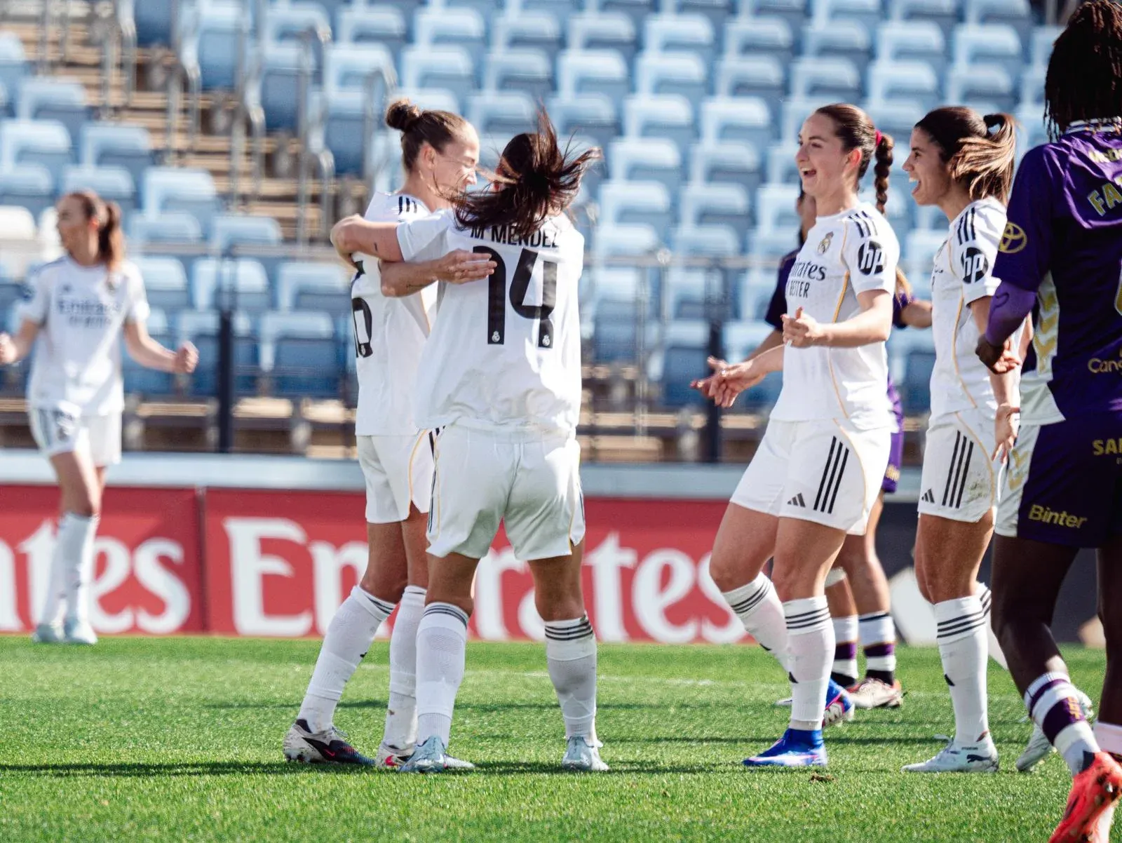 Real Madrid Femenino vs UD Tenerife: Duel Krusial di Papan Atas Liga F Spanyol