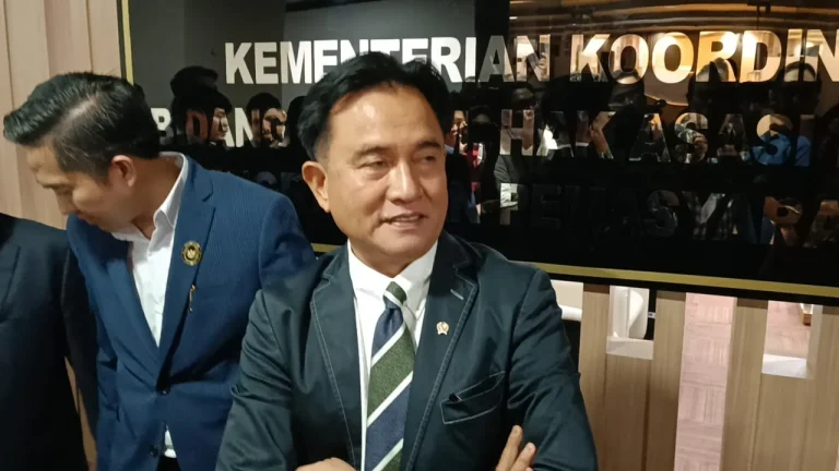 Redefinisi Korupsi Jadi Sorotan: Yusril Minta Kajian Matang, PKS Menolak Keras Usul Luhut