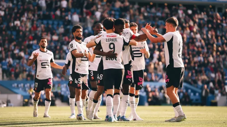 Rennes vs Strasbourg: Les Rennais Pesta Gol 3-0 dan Rebut Puncak Klasemen Ligue 1