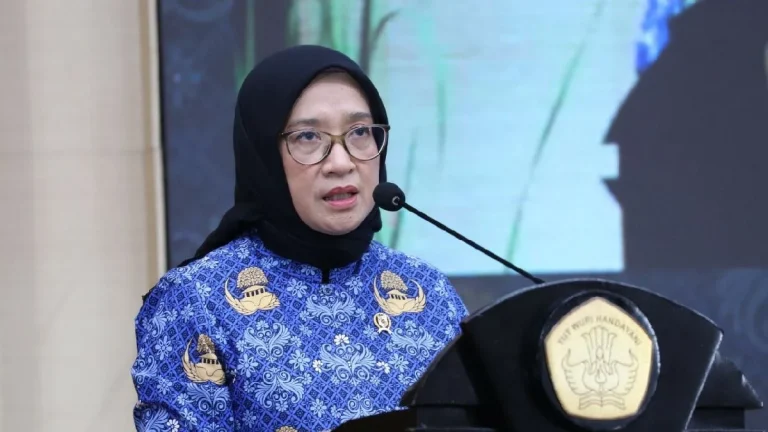 Rini Widyantini Bantah Isu Gaji PNS Lewat Kopdes Merah Putih: Jangan Sampai ASN Susah!