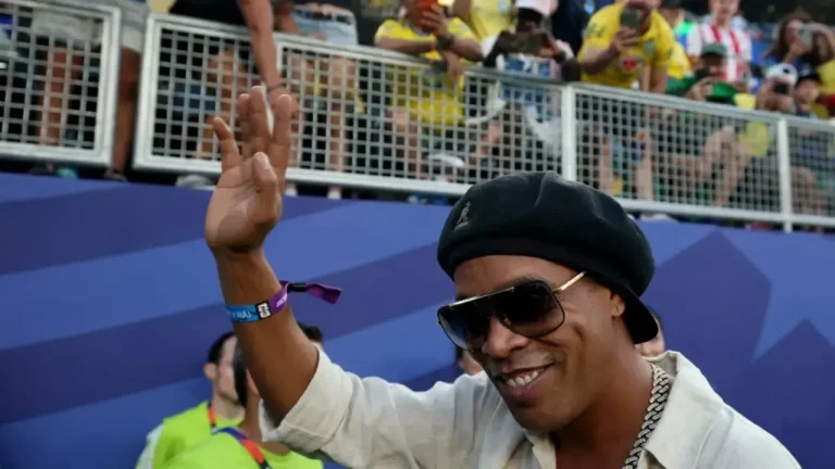 Ronaldinho Ravenna: Legenda Brasil Berusia 46 Tahun Siap Comeback di Serie C Usai 11 Tahun Pensiun
