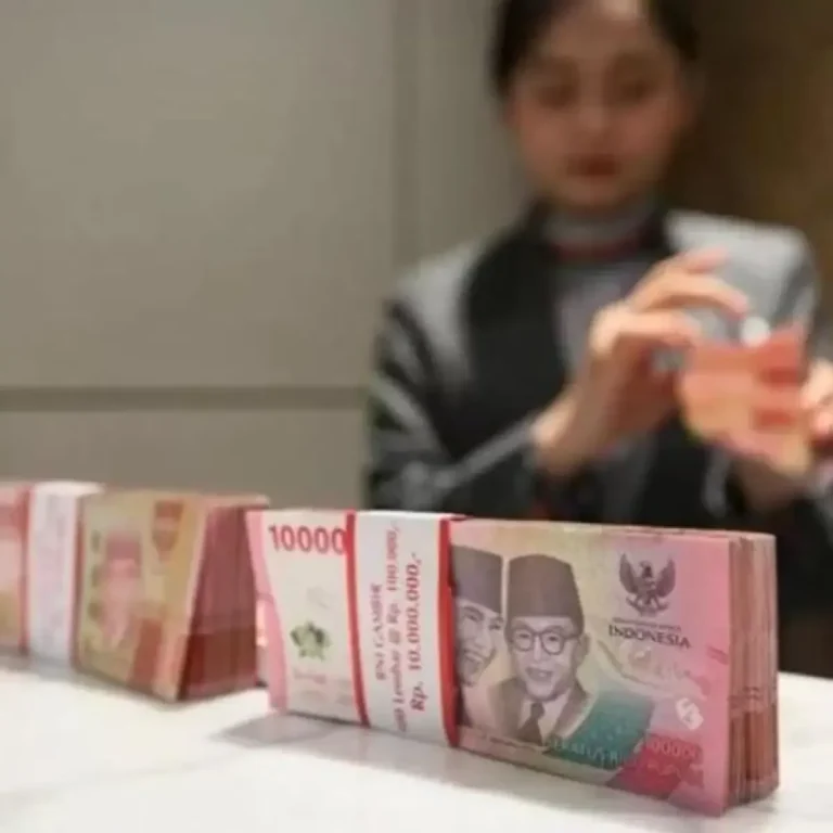 Rupiah Melemah 30 Poin di Tengah Tekanan Global: Ketegangan Timur Tengah hingga Suku Bunga AS Jadi Pemicu
