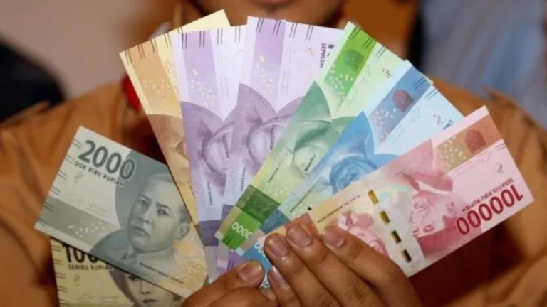 Rupiah Terus Tancap Gas di Tengah Bayang-Bayang Skenario Rp22.000, Siapa yang Harus Waspada?