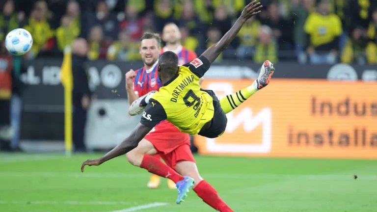 Sabah vs Dortmund: Guirassy Pahlawan, BVB Menang Dramatis 2-1 di Baku