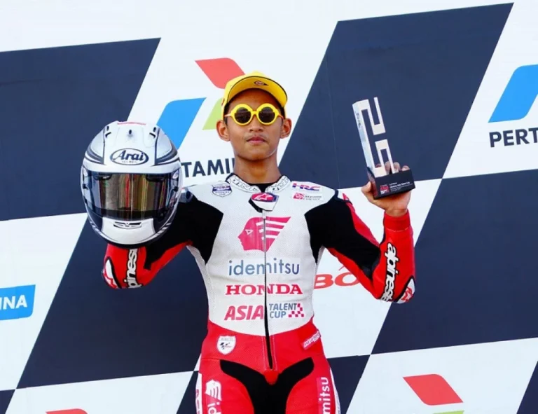 Sejarah Tercipta! Veda Ega Pratama Pole Position Moto3 Australia 2026, Pembalap Indonesia Pertama yang Ukir Torehan Emas