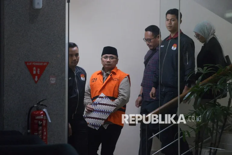 Skandal Korupsi Kuota Haji: BPK Bongkar Kerugian Negara Rp 622 Miliar, Yaqut Cholil Qoumas di Ujung Tanduk
