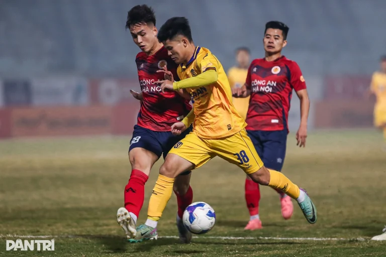 SLNA vs Cong An Ha Noi FC: Drama 10 Pemain, Satu Poin Berharga di Puncak Klasemen