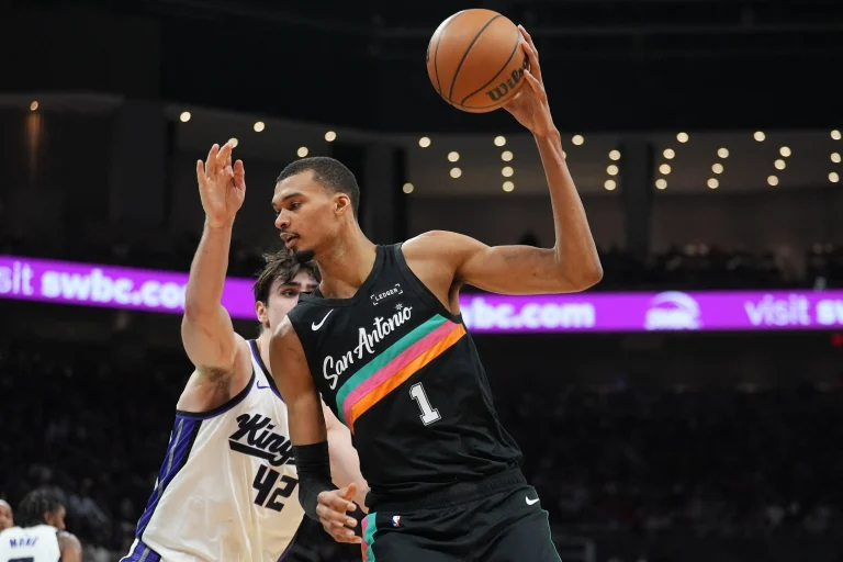 Spurs vs Kings: Wembanyama Cs Pesta 130 Poin, Sacramento Makin Terpuruk di Dasar Klasemen