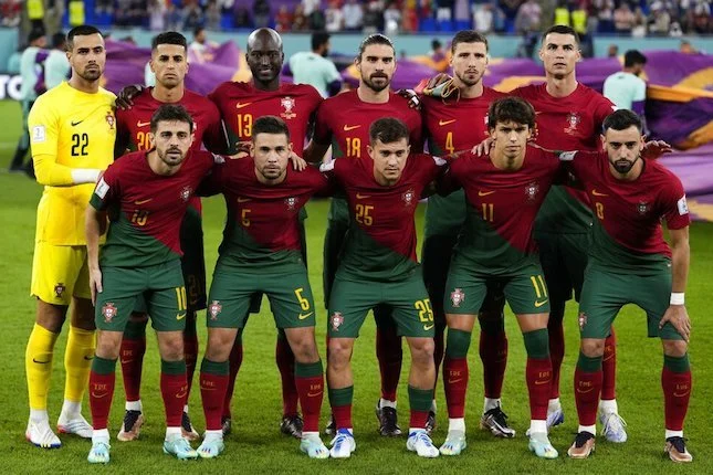 Tim Nasional Sepak Bola Portugal di Dua Medan: Dominasi Muda di Azerbaijan dan Bayang-Bayang Ballon d'Or 2026