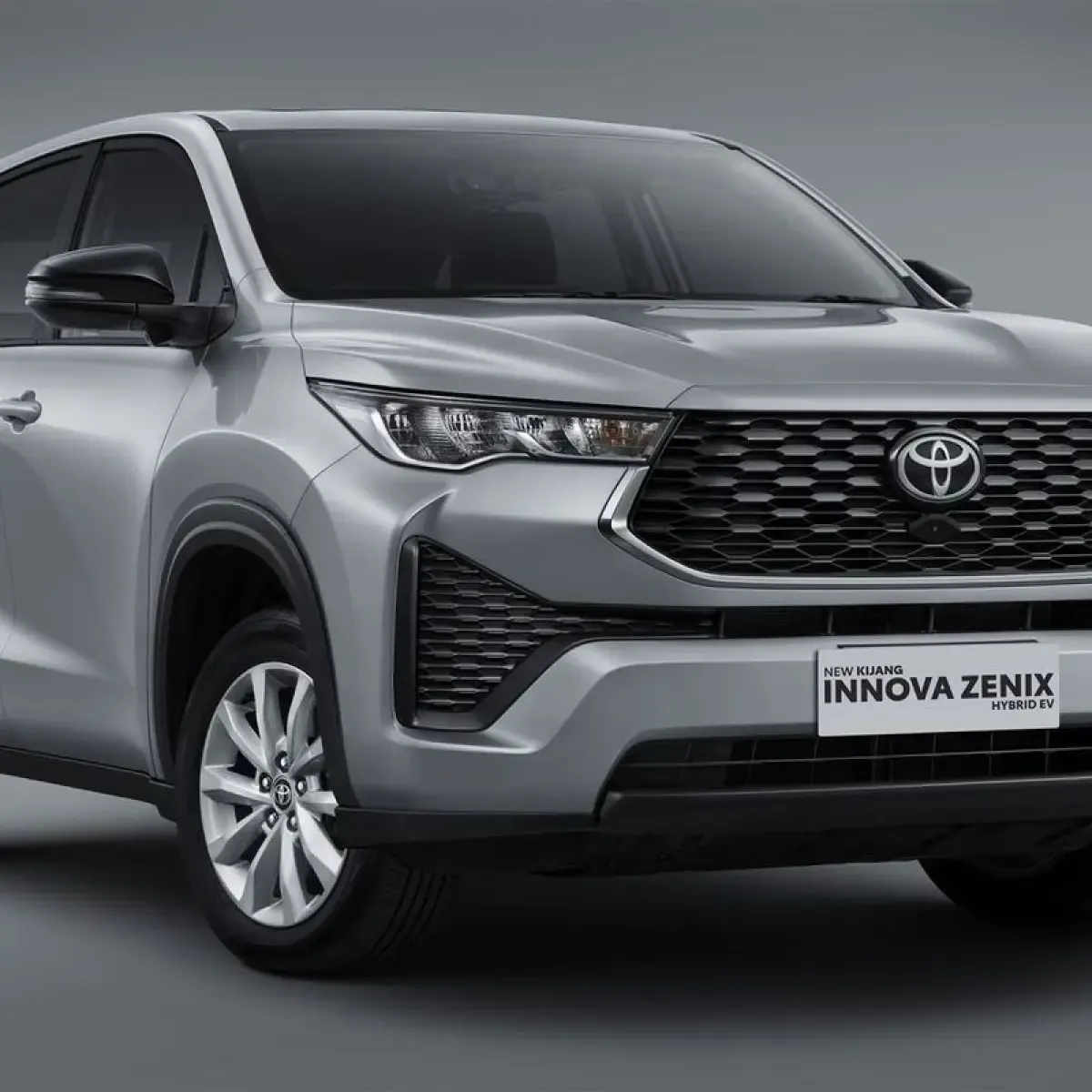 Toyota Hadirkan Kendali Jarak Jauh di Innova Zenix 2026, Mobil Bisa Dinyalakan dari Ponsel