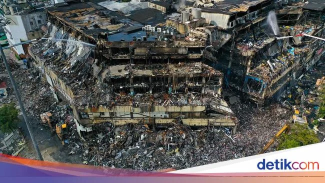 Tragedi Subuh di Nanga Pinoh: Pusat Ekonomi dan Kelenteng Berusia Seabad Luluh Lantak Dilalap Api