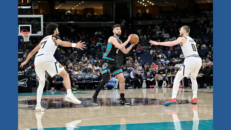 Ty Jerome Meledak! 28 Poin Bawa Grizzlies Hancurkan Warriors, 45 Poin di Laga Pembuka