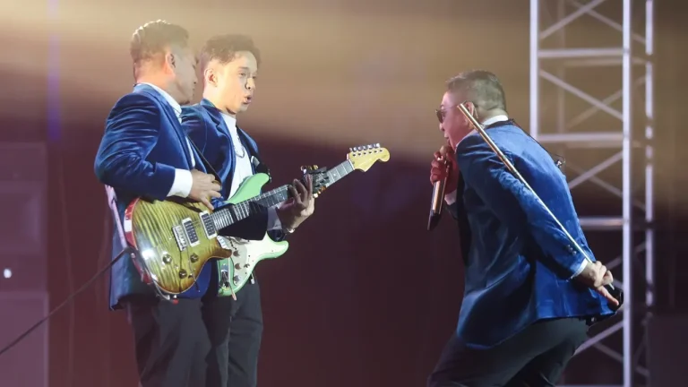 UNGU Tutup 30 Tahun Perjalanan Musik Lewat Konser Waktu Yang Dinanti - Final Chapter
