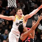 Walker Kessler Sempurna 12/12, Lakers Pesta Gol di Debut Tanpa LeBron