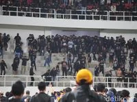 Drama di Ipurua: Gol Quim Junyent dan Insiden Jatuhnya Suporter Warnai Laga Eibar vs Almería