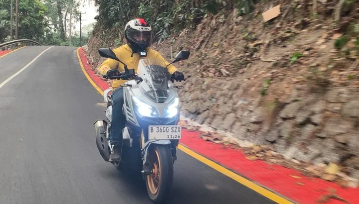 QJMotor Fort 250 Adventure R-Pro: Motor Adventure dengan Teknologi ala Mobil untuk Touring Jarak Jauh