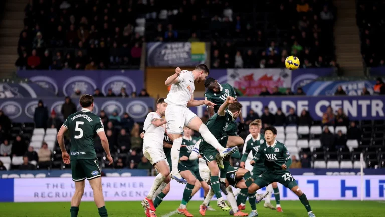 Swansea vs Blackburn: Eustáquio Buka Jalan, The Swans Pesta Tiga Gol di Babak Pertama